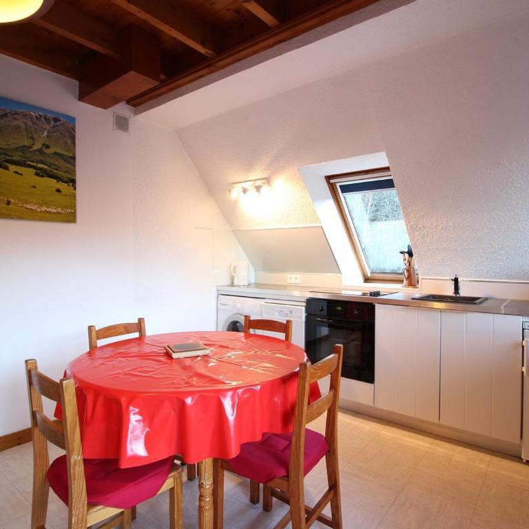 Duplex T3 avec terrasse et garage, WiFi, pour 6 personnes au Mont-Dore - FR-1-608-72 - Apartment (5 Adults) - 2