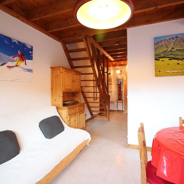 Duplex T3 avec terrasse et garage, WiFi, pour 6 personnes au Mont-Dore - FR-1-608-72 - Apartment (5 Adults) - 6