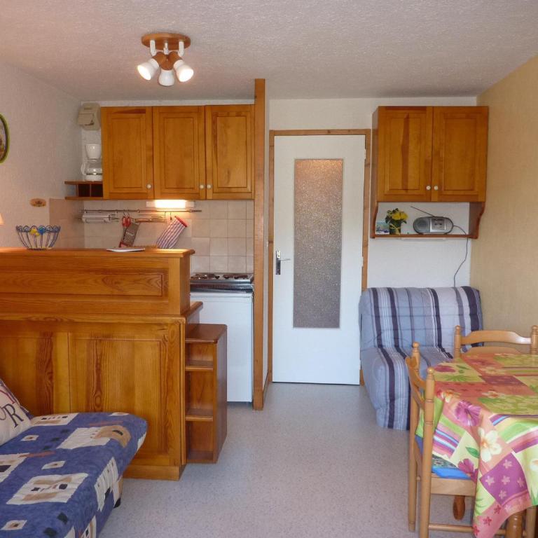 Mont-Dore - Studio avec balcon, parking, wifi inclus - FR-1-608-93 - Studio - 1