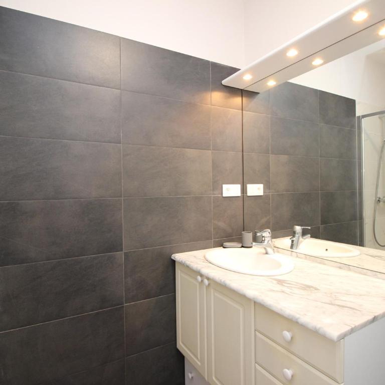 LE MONT DORE - Appartement T3 avec terrasse, parking et wifi - FR-1-608-79 - Apartment (6 Erwachsene) - 9