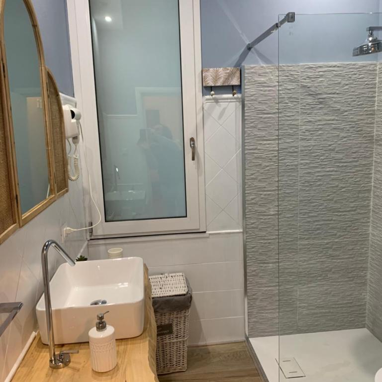 Sea view life - Deluxe Doppelzimmer mit Balkon und Meerblick - 1