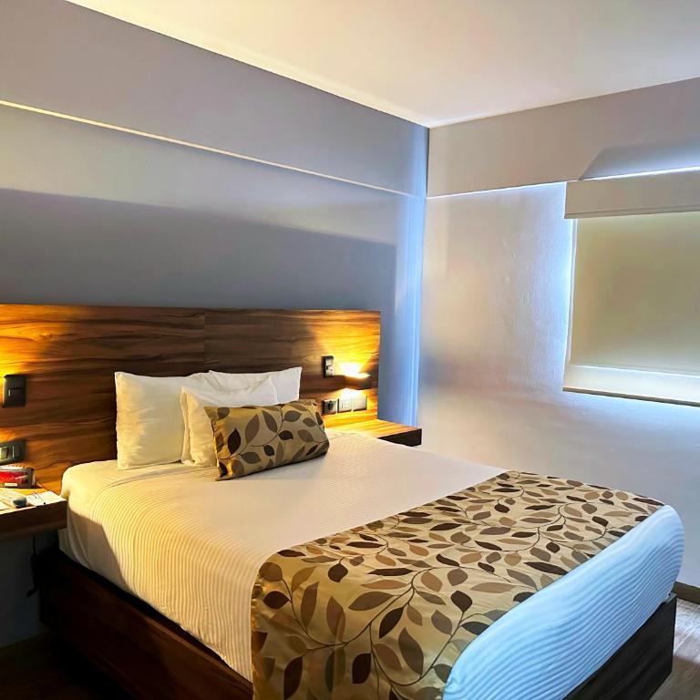 Sleep Inn Mazatlan - Queen Room - Non-Smoking - 4