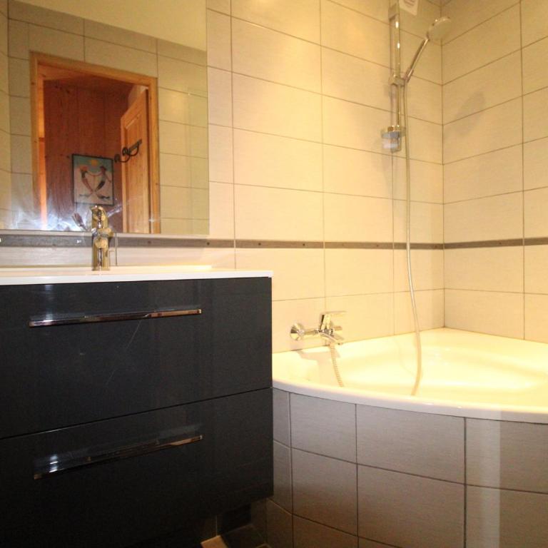 Appartement moderne 6 pers, balcon et WiFi - FR-1-633-7 - Appartement (6 Adultes) - 10