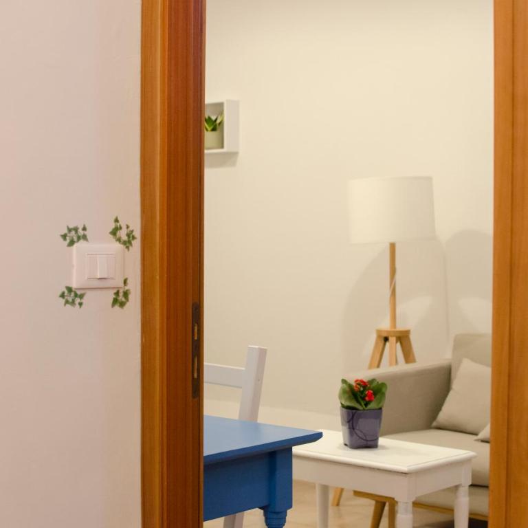 La Casetta - Two-Bedroom House - 12
