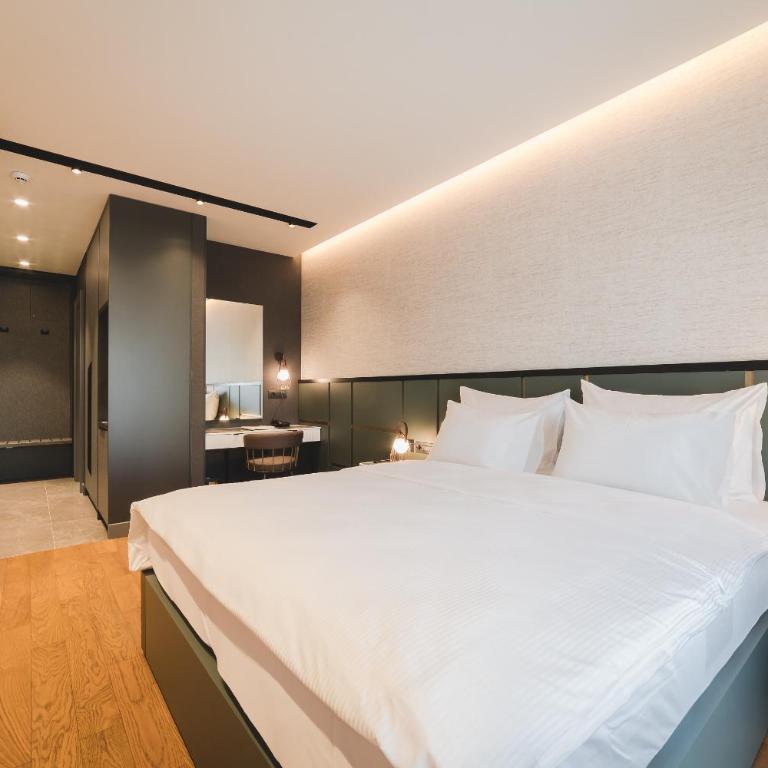 SIGNUM Hotel - Double or Twin Room - 10