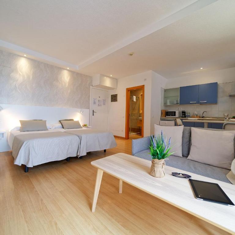 Apartamentos Maype Canteras - Suite con terraza y vistas al océano - 5