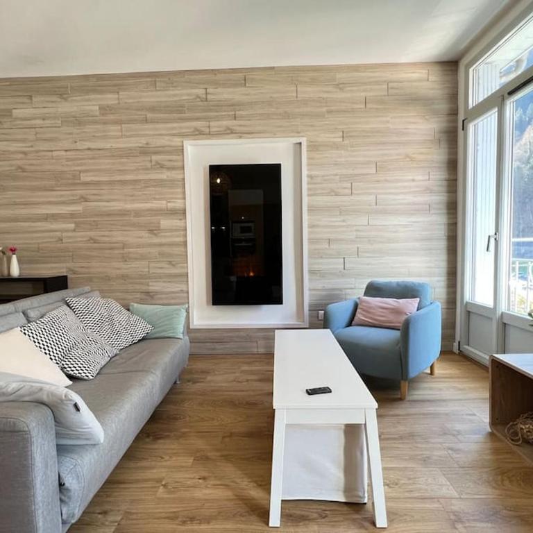 Haut du village, T2 + alcôve 5p. - Two-Bedroom Apartment - 2