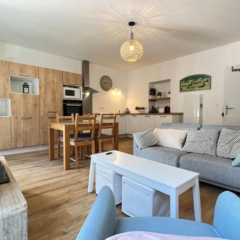 Haut du village, T2 + alcôve 5p. - Two-Bedroom Apartment - 14