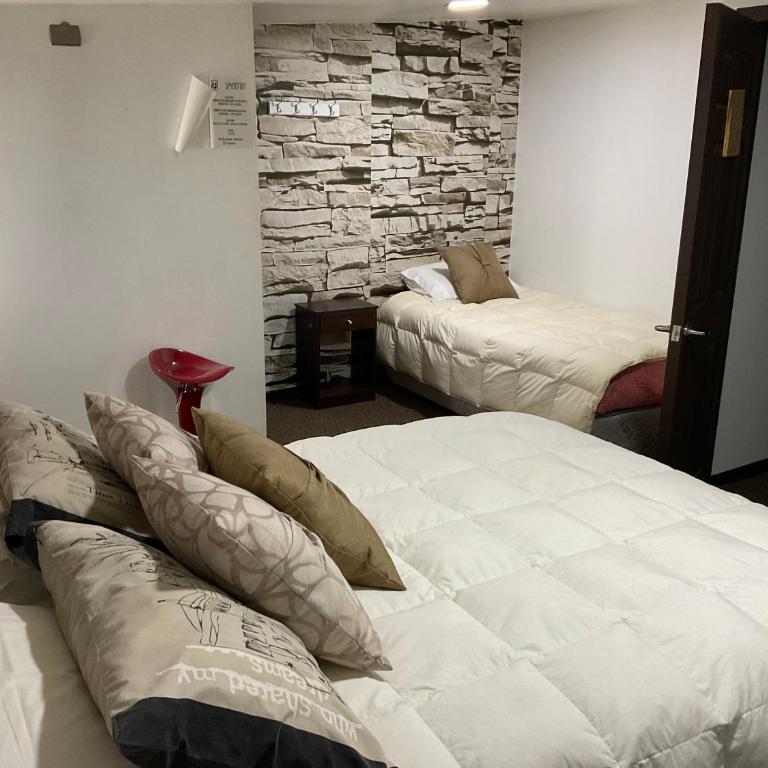 Hostal Umantun - Deluxe Double Room (2 Adults + 1 Child) - 3