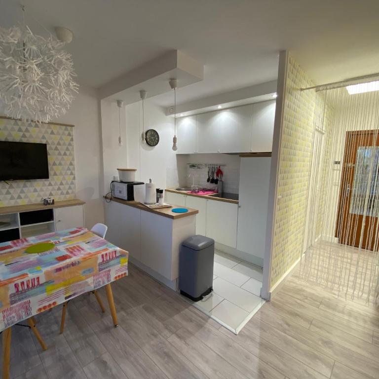 Studio Amicie 27m2, balcon couvert, près centre-gare-cathédrale, wifi - Appartamento Monolocale - 14