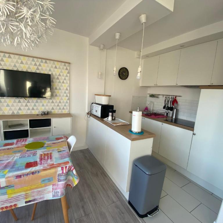 Studio Amicie 27m2, balcon couvert, près centre-gare-cathédrale, wifi - Appartamento Monolocale - 12