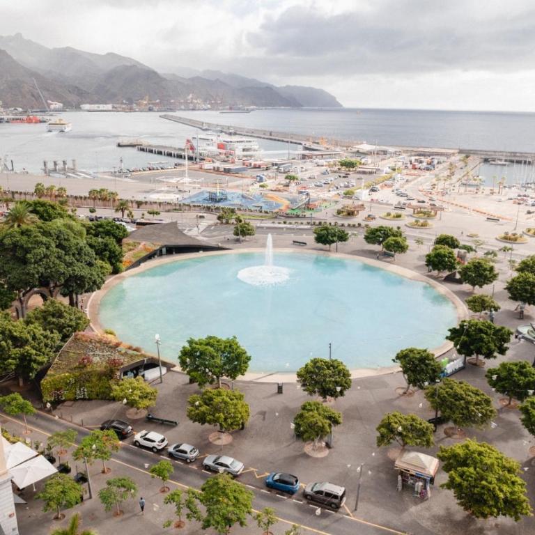 Piso de lujo en centro Santa Cruz. - Apartamento de 2 dormitorios - 25