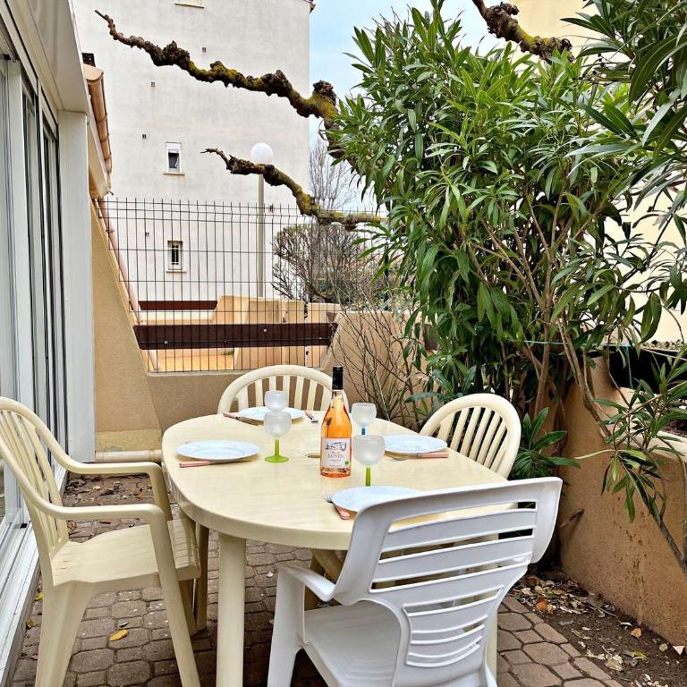 Appartement T2 cabine avec grande terrasse, proche plage, parking et équipements complets - FR-1-387-165 - Appartement (4 Adultes) - 8