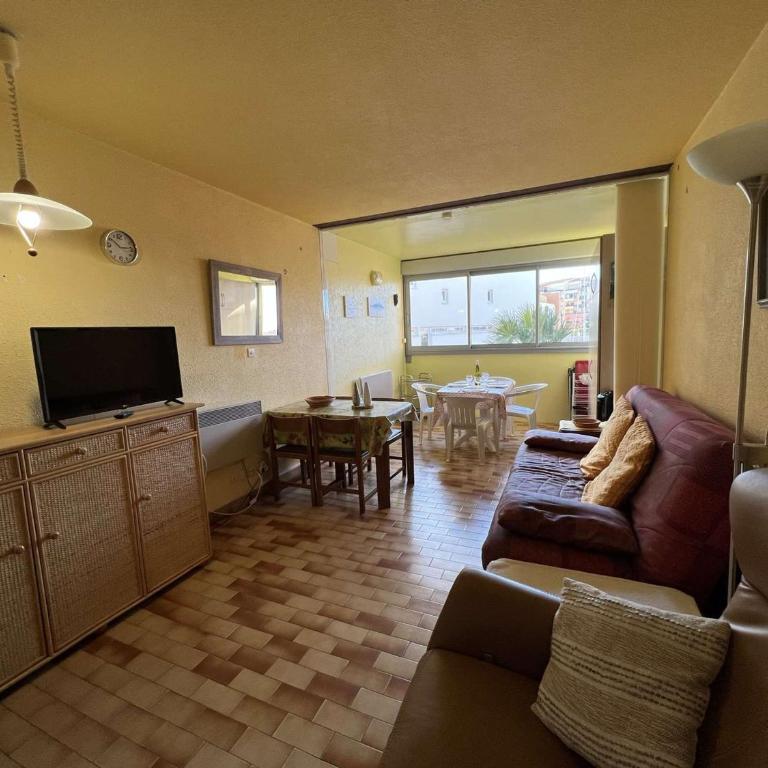 Studio cosy avec cabine, piscine, parking, lave-linge, proche plage et commerces. - FR-1-702-9 - Estudio - 6