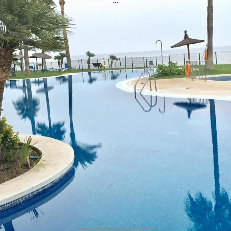 MI CAPRICHO Beachfront 400 - Apartment With Sea Views Costa del Sol - Two-Bedroom Apartments - 18
