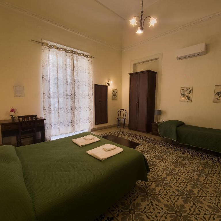 B&B Liberty - Family Room with Balcony - 1