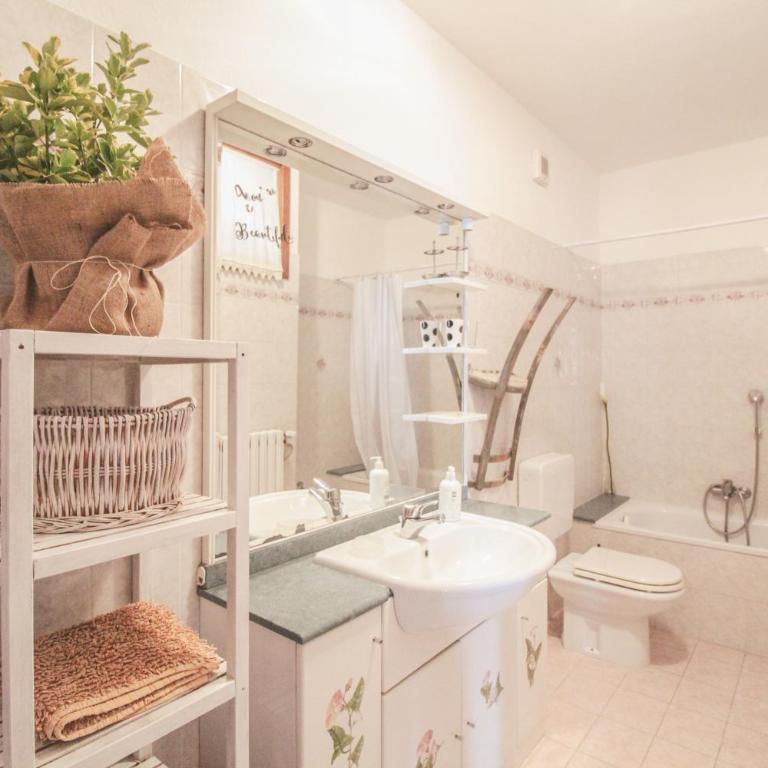 Casa Rosa di Luisa - Appartamento con Vista Lago - 11