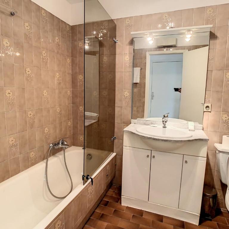 Appartements de Standing Cannes Centre - Studio - Vue sur Jardin - Rue Bertrand Lépine - 3