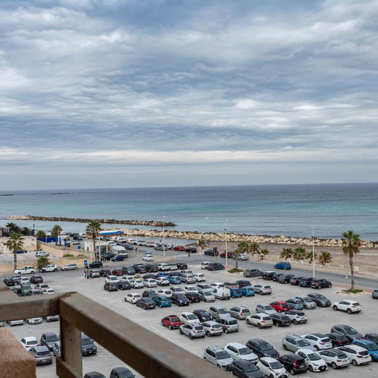GuestHost - Trapani Seaview Modern Apartment near the Beach - Appartamento con 3 Camere da Letto - 1