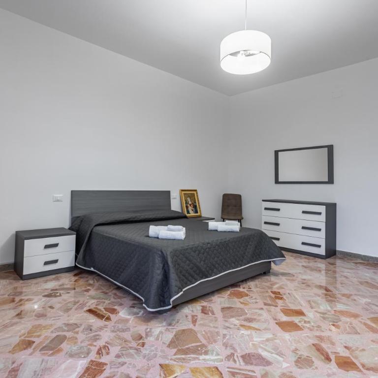 GuestHost - Trapani Seaview Modern Apartment near the Beach - Appartamento con 3 Camere da Letto - 13