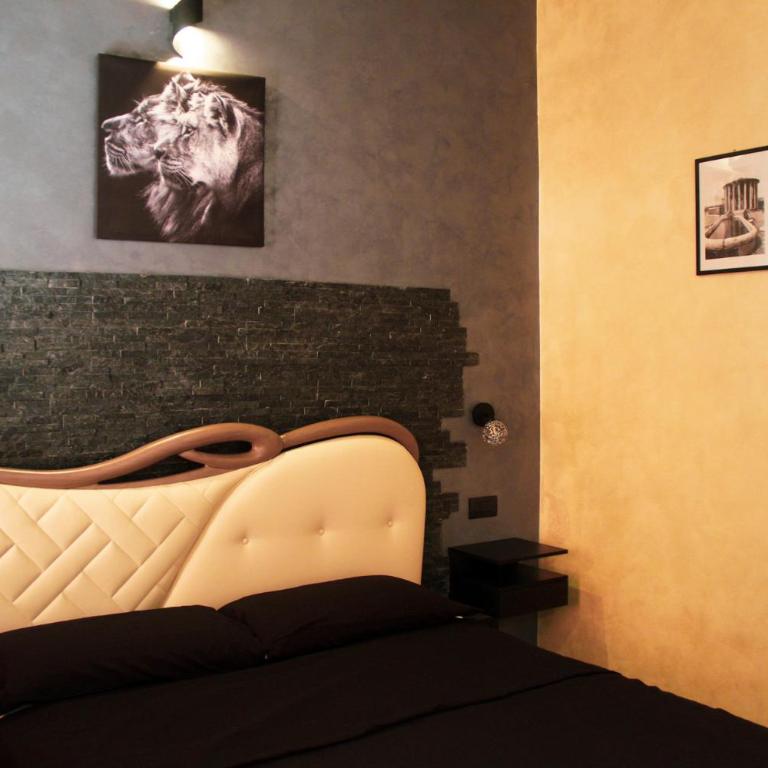 Lion Luxury rooms - Camera King con Vasca Idromassaggio - 3