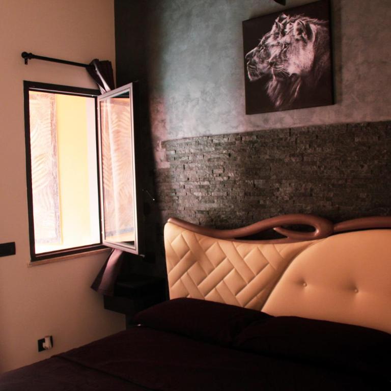 Lion Luxury rooms - Camera King con Vasca Idromassaggio - 4