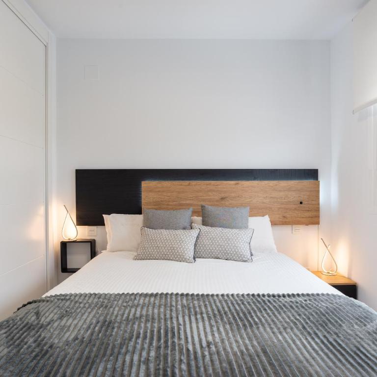 Modern apartment near Huelin Beach & Free Parking - Apartamento de 2 dormitorios - 4