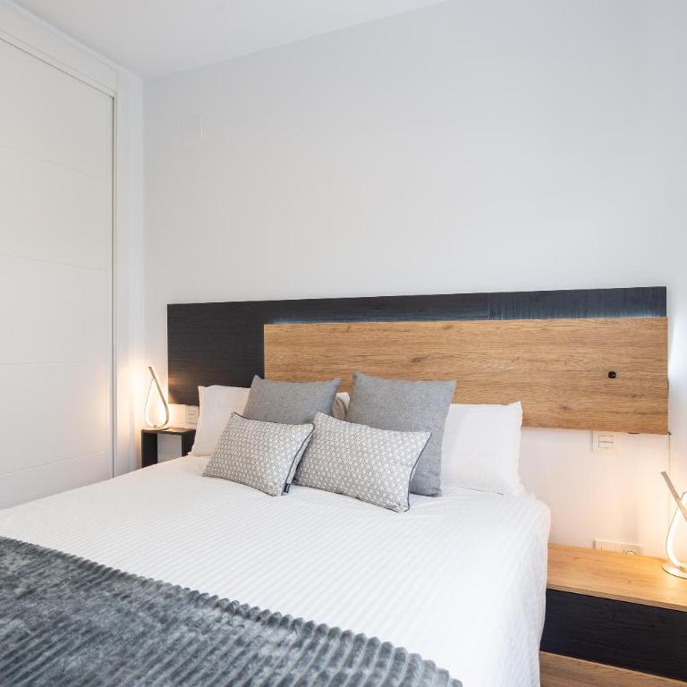 Modern apartment near Huelin Beach & Free Parking - Apartamento de 2 dormitorios - 5