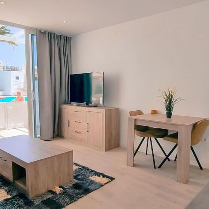 Puerto Del Carmen AirConditioned 2bed poolside apt - Two-Bedroom Apartment - 37