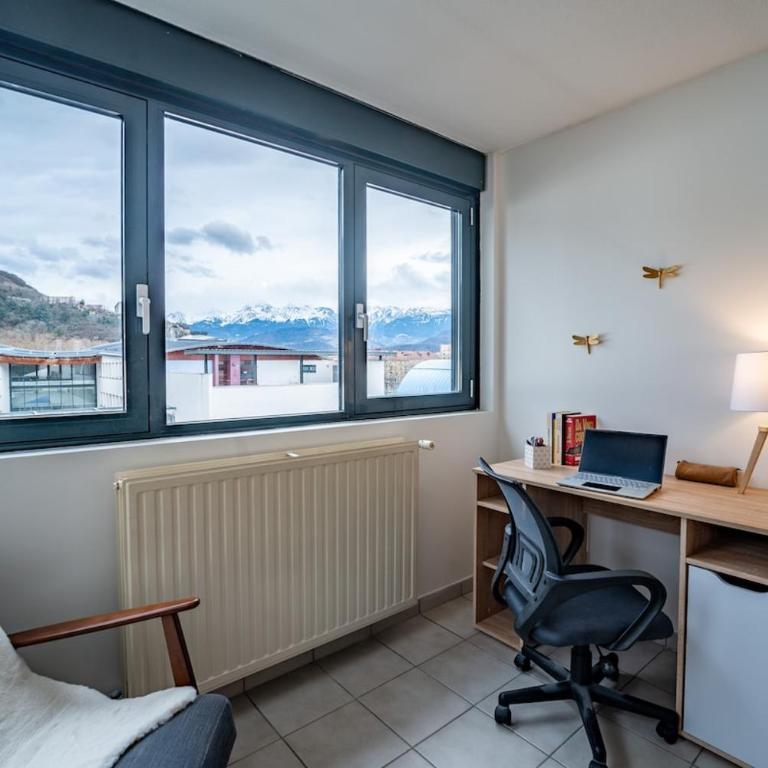 Standing Europole, garage privé, calme, netflix - Appartement avec Balcon - 2