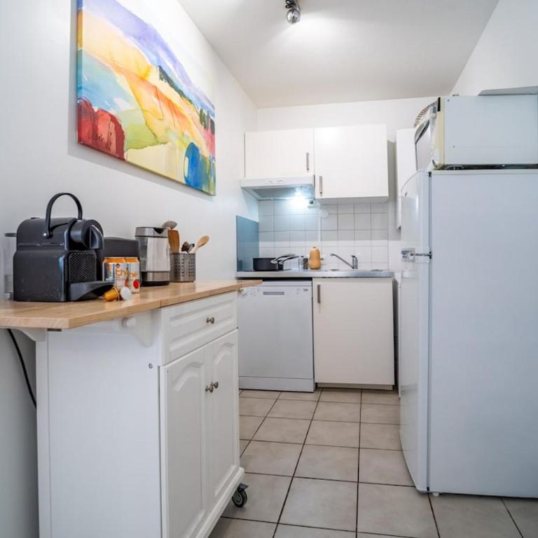 Standing Europole, garage privé, calme, netflix - Appartement avec Balcon - 14