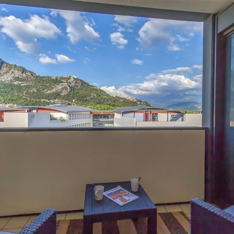 Standing Europole, garage privé, calme, netflix - Appartement avec Balcon - 20