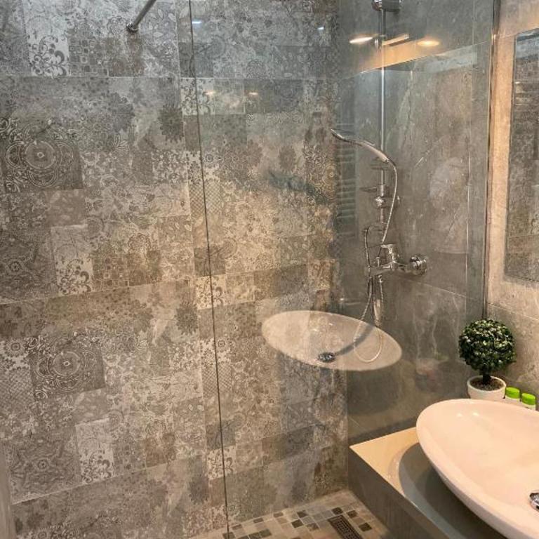 The Pearl - One-Bedroom Apartment - 11