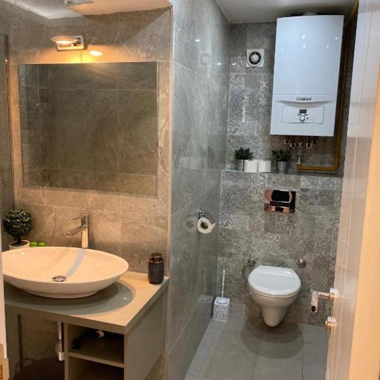 The Pearl - One-Bedroom Apartment - 13