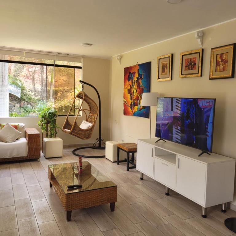 Casa Club Mijail - Three-Bedroom Apartment - 12