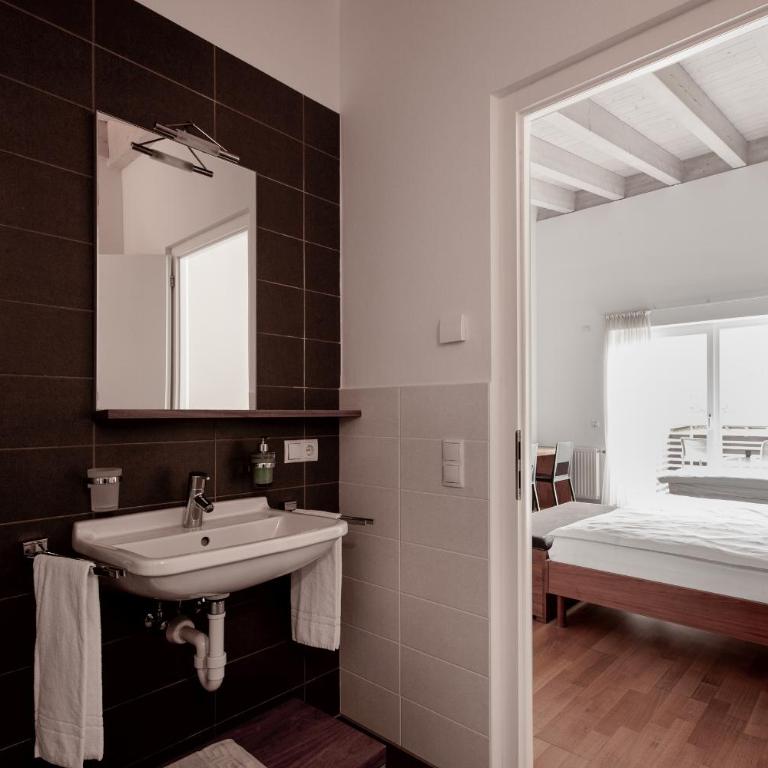 Residence Panorama - Camera Matrimoniale con Balcone - 9