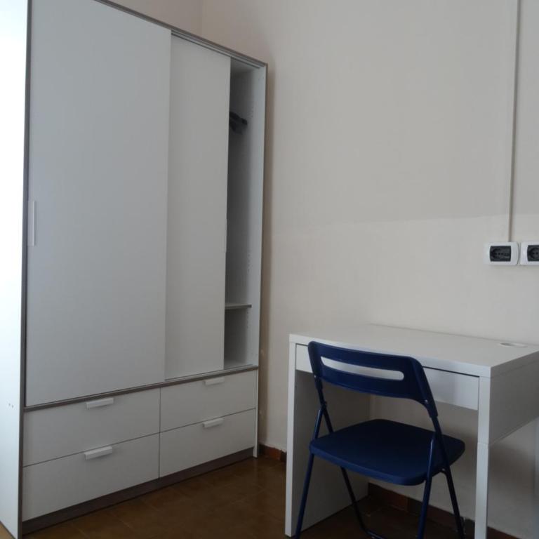Ostello Cuneo - Standard Single Room with Shared Bathroom - 4