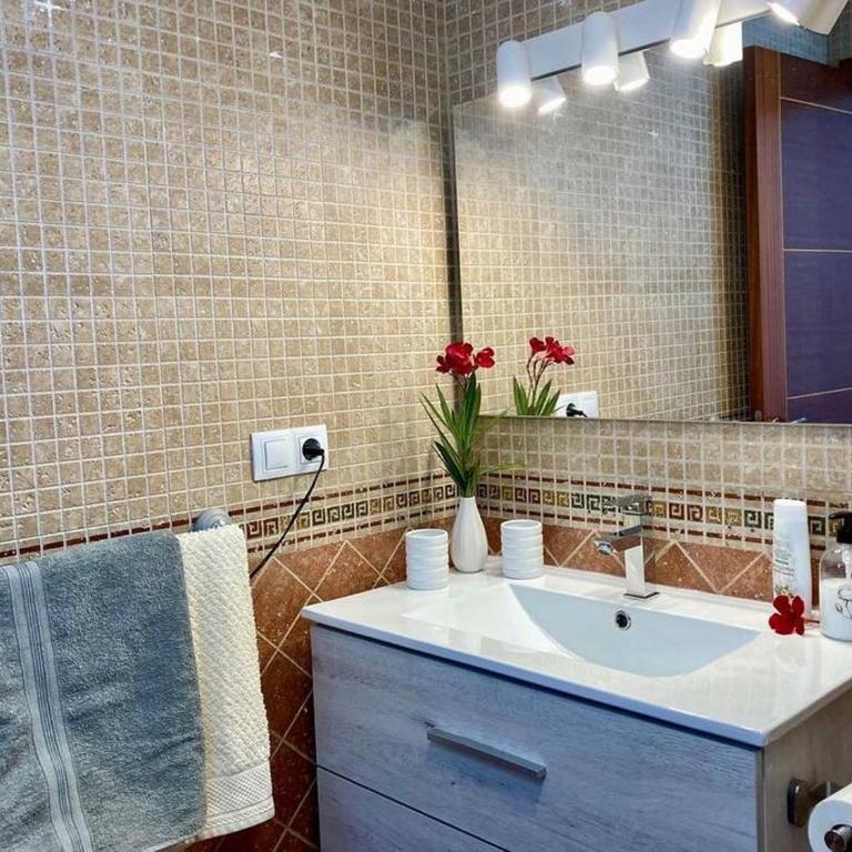 Precioso apto 4 pers, 2 piscinas, fibra óptica - Apartamento de 2 dormitorios - 20