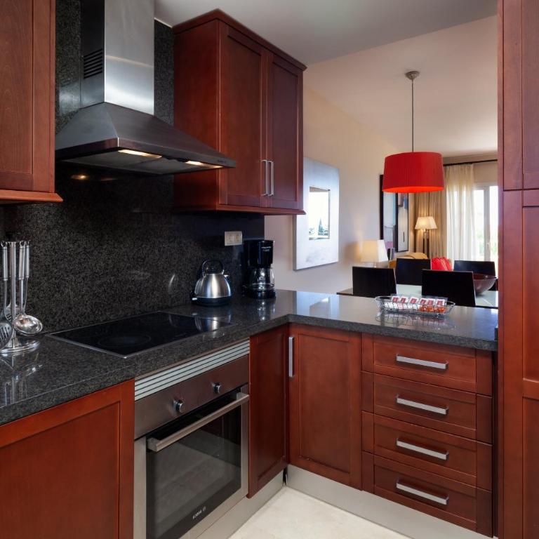 Malibu Mansions by the beach by ALFRESCO STAYS - Apartamento Deluxe - 11