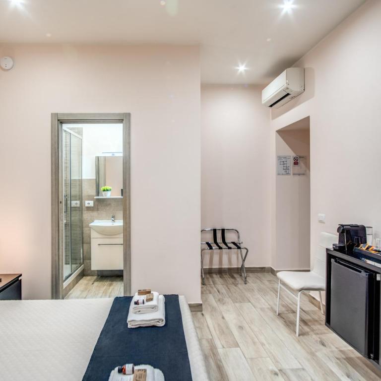 Tacito 23 Luxury rooms - Doppelzimmer mit eigenem Bad - 13