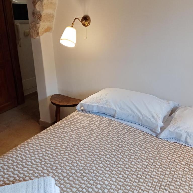 Trulli La collinetta - Four-Bedroom House - 16
