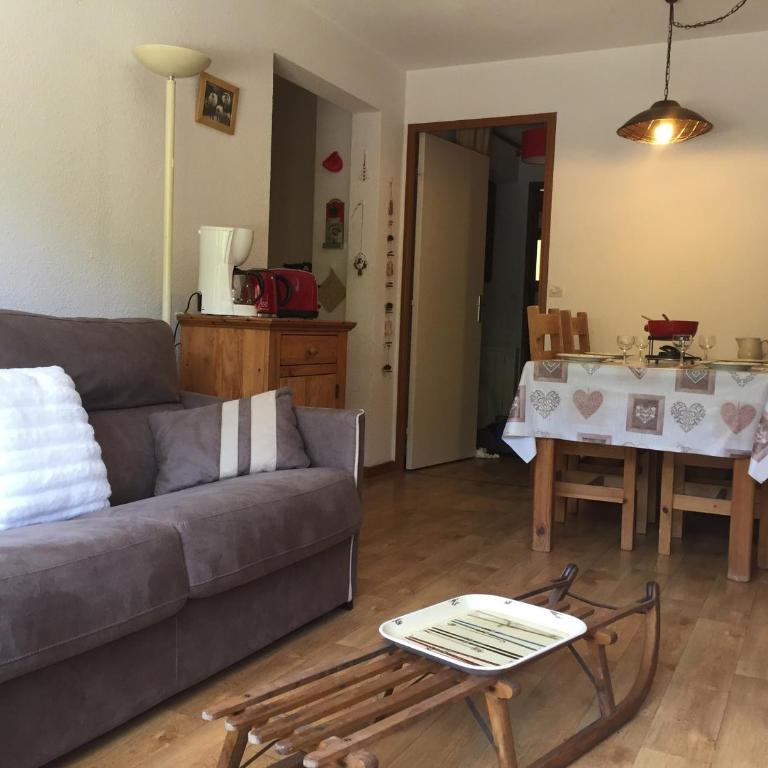 Confortable 3 pièces, départ ski, parking, WiFi, La Clusaz - FR-1-459-38 - Apartment (6 Adults) - 1
