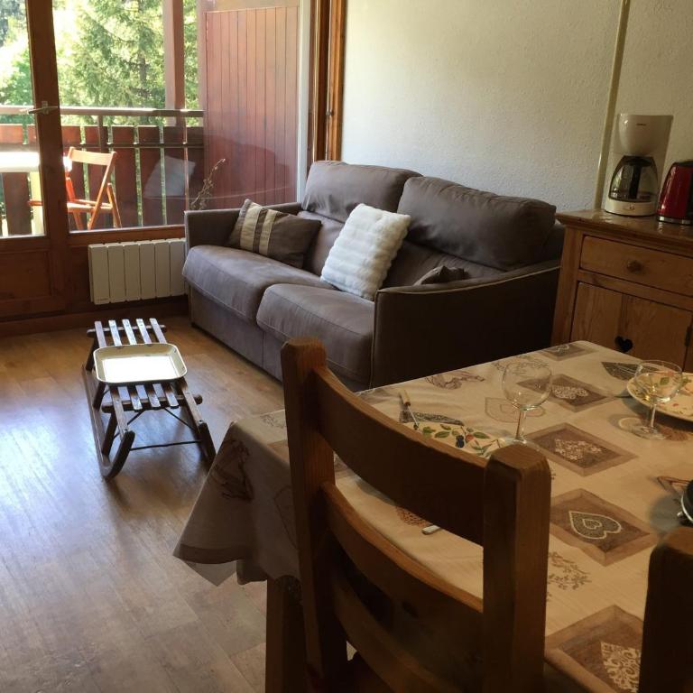 Confortable 3 pièces, départ ski, parking, WiFi, La Clusaz - FR-1-459-38 - Apartment (6 Adults) - 5