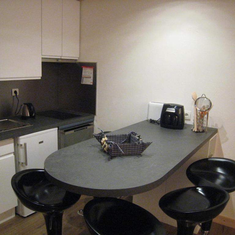 Appartement 2 Pièces, Ski au Pied, Balcon Sud, Confort pour 6 - FR-1-459-62 - Monolocale - 2