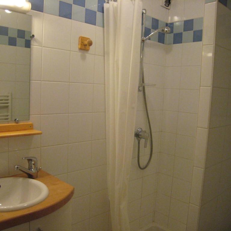 Appartement 4 Pers, Centre Village, Terrasse Sud - La Clusaz, Proche Commerces et Pistes - FR-1-459-85 - Studio - 5