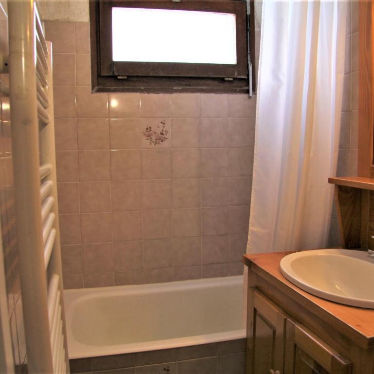 Charmant appartement 2 pièces + 2 coins nuit avec balcon au centre de La Clusaz, pour 4-6 personnes - FR-1-459-175 - Apartamento (6 adultos) - 6