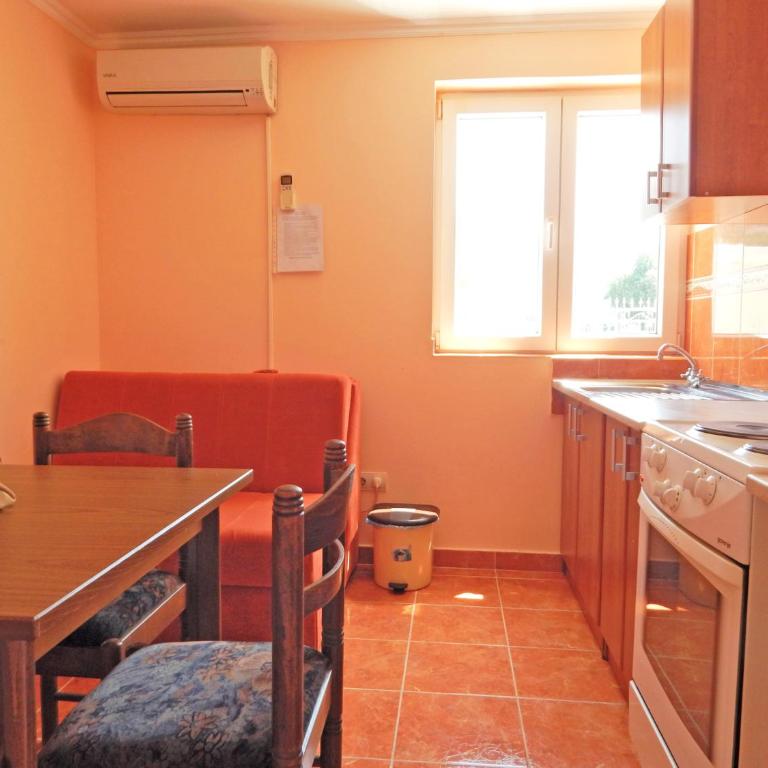 Apartmani Sindik - Apartman - Prizemlje - 13