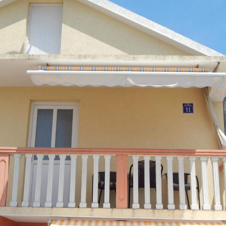 Apartmani Sindik - Apartman sa Balkonom - 6
