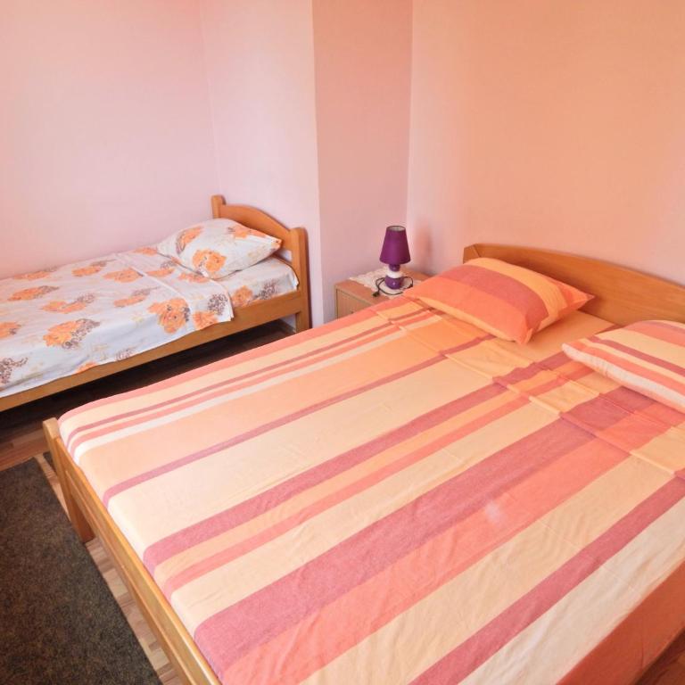 Apartmani Sindik - Apartman sa Balkonom - 14