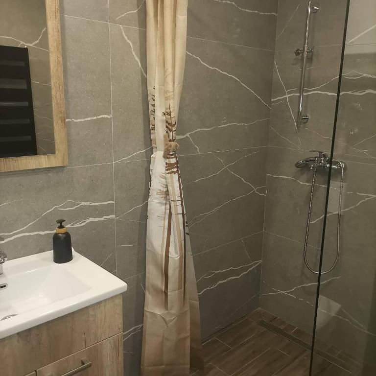 President KOP A515 - One-Bedroom Apartment - 90